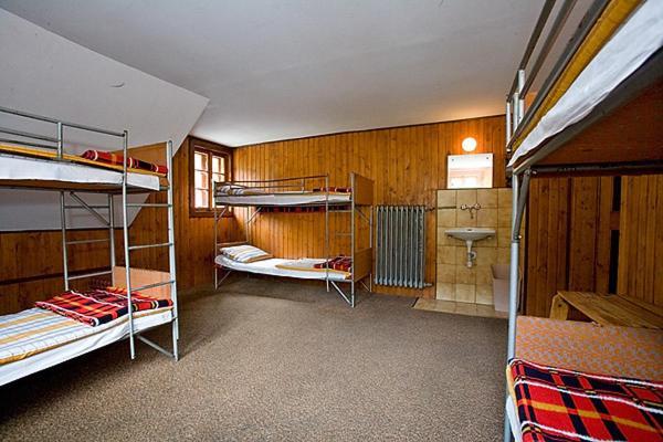 Schronisko Pttk Samotnia Hostel Karpacz Room photo