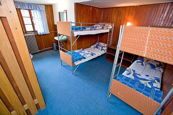 Schronisko Pttk Samotnia Hostel Karpacz Room photo
